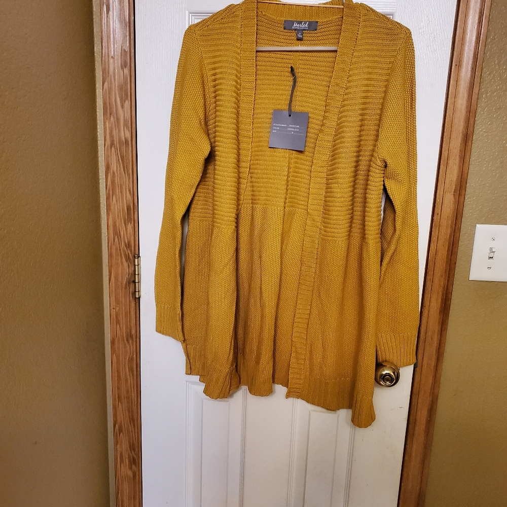 Cardigan - Picture 2 of 3